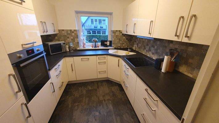 Einbauküche neu.jpg