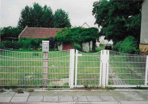 Grundstück - Ansicht von der Gartenstraße früher
