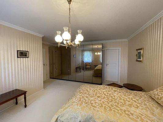 Zimmer EG mit Bad en Suite