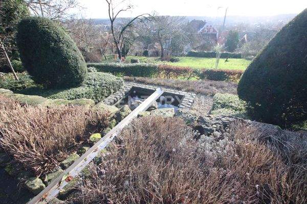 Wasserspiel im Garten