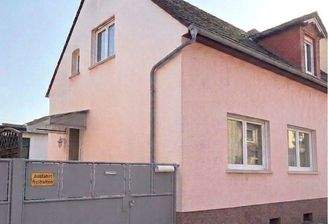 Haus Straßenansicht