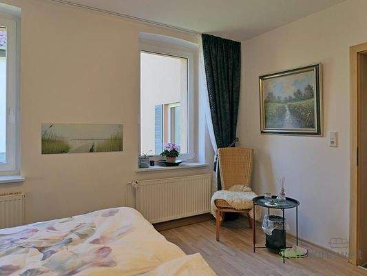 Schlafzimmermobiliar