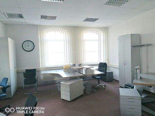 Zimmer, NEUER FUßBODEN wird verlegt