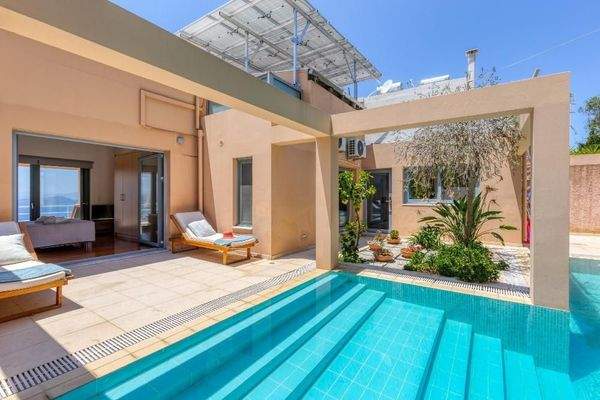 Kreta, Profitis Ilias: Zwei großzügige Villen mit erhöhtem Meerblick zu verkaufen