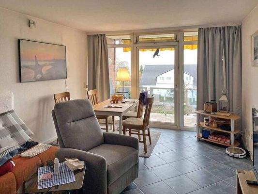 Wohnzimmer mit  Balkon