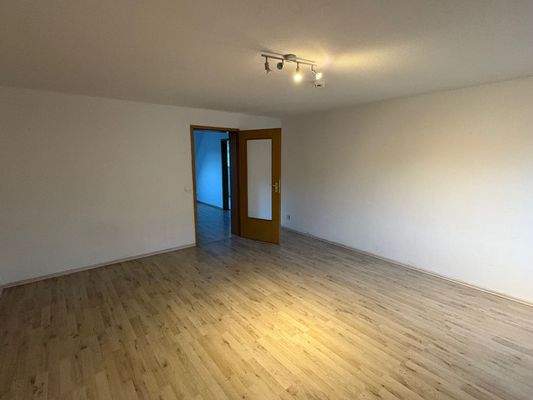 Wohnzimmer Richtung Flur