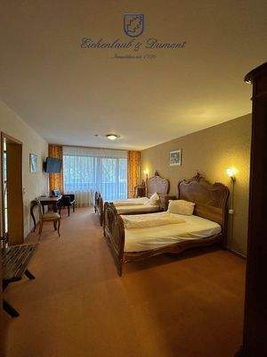 Doppelzimmer mit Teppichboden