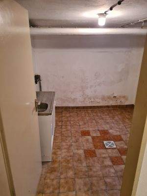 Gefliester Kellerraum