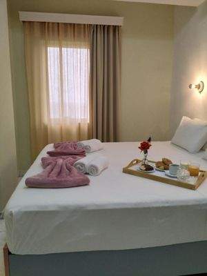 Kreta, Stalos: Hotel mit Pool und Panoramablick aufs Meer zu verkaufen