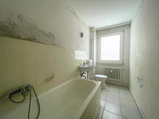 Wannenbad mit Tageslicht