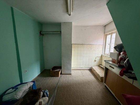 Wohnung über Friseur 