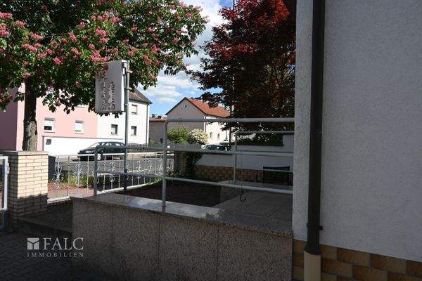 Terrase-Gewerbeimmobilie