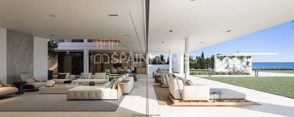 Beachfront Luxury Villa with a Private Lift in Estepona