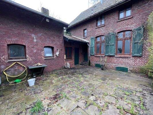 Wohnhaus Innenhof 2.jpg