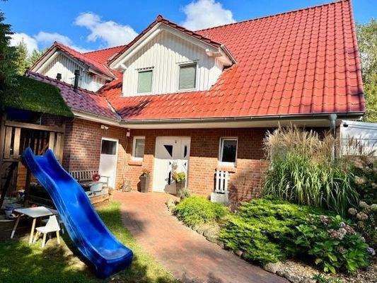 Vorderansicht des Hauses