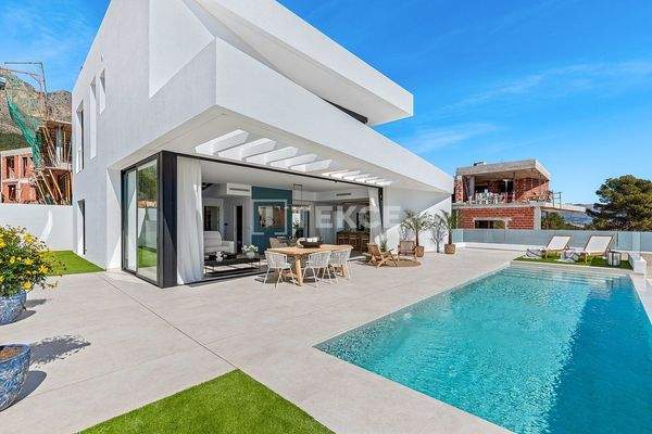 Elegant Detached Luxurious Villas with Pools in Polop Alicante