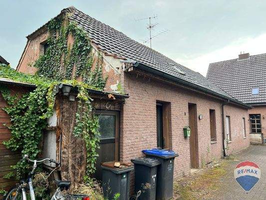 seitliche Außenaufnahme