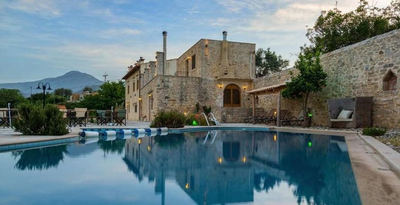 Kreta, Zouridi: Renoviertes Steinhaus aus dem 19. Jahrhundert mit Pool zu verkaufen