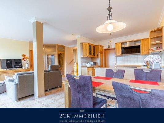 Wohn-Essbereich mit Küche