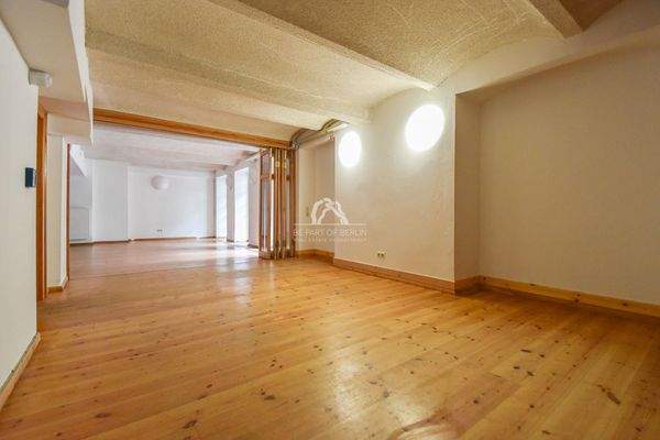 Räumlichkeiten UG / premises lower floor