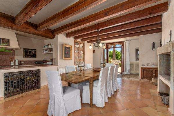 Eleganter Essbereich