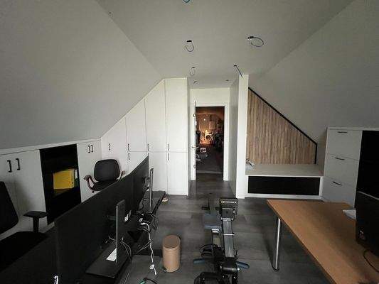 DachbodenBüro1.jpg