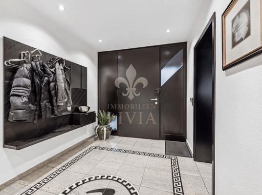 Großzügiger Eingangsbereich