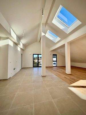 über 4 Meter Raumhöhe - Kochen/ Essen mit Sidekitchen/ Speisekammer