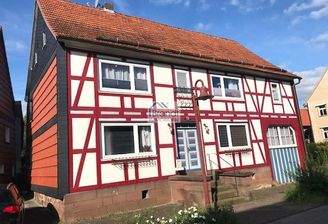 Straßen-Ansicht - Ostseite -FWHs