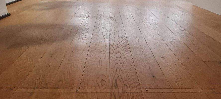 [A] 1. OG Blick zur Straße