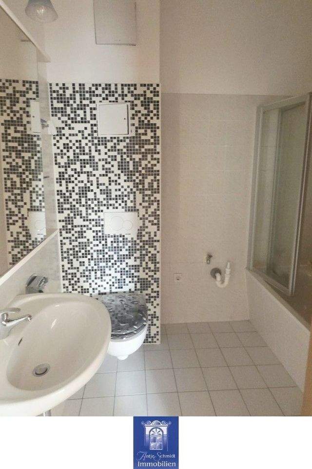 Gemütliche Wohnung mit EBK! Herrlicher Blick! - Foto 3