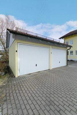 freistehende Doppelgarage