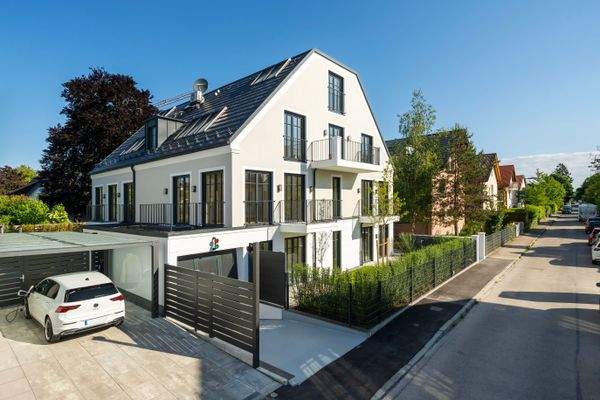 TS25 - Exterior 001.jpg