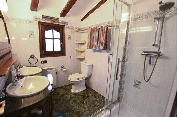 Duschbad im Einliegerteil