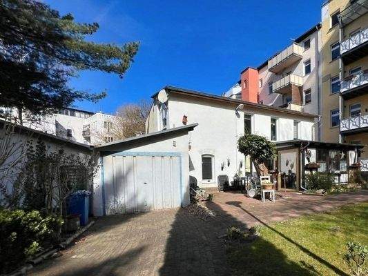 Anbau und Garage (Haus A)