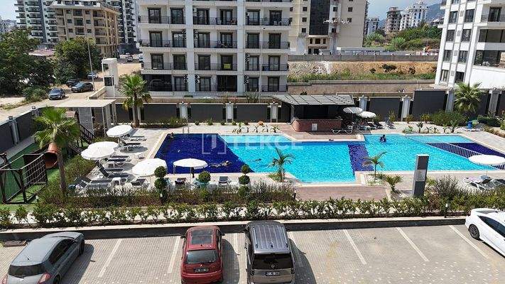 1-Bedroom Real Estate in a Central Location in Alanya