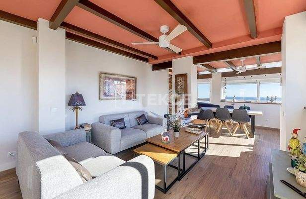 4-Bedroom Apartment in Arroyo de la Miel Benalmádena