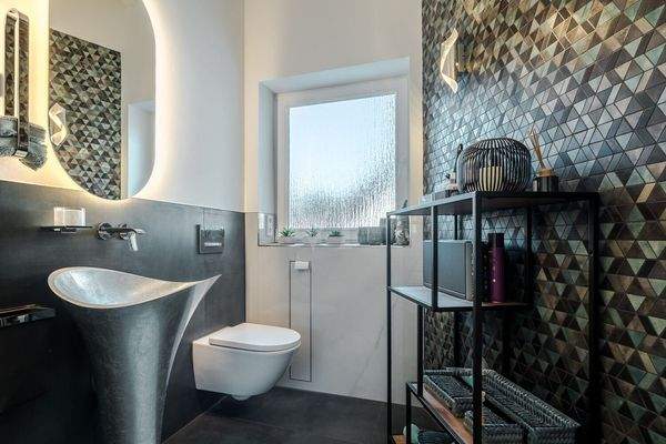 Extravagantes Duschbad