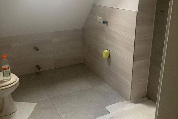 DG Wohnung Bad während Modernisierung