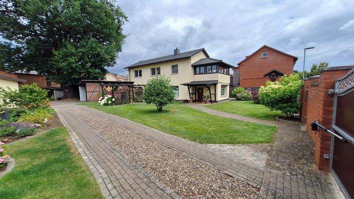 2 Hofansicht vom Zufahrtstor aus 140339.jpg