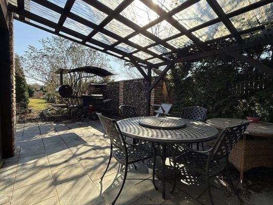 überdachte Terrasse