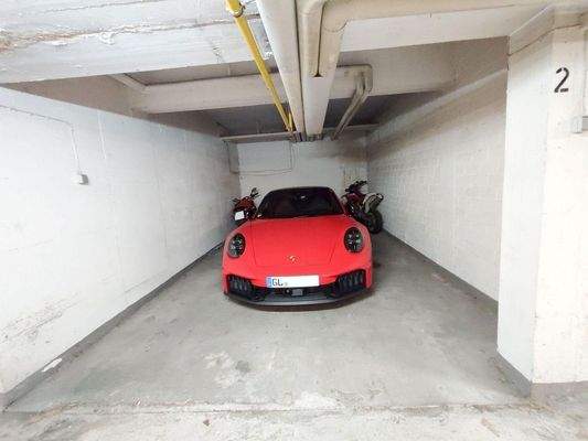 Tiefgaragenplatz