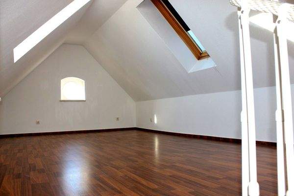 Maisonettezimmer im DG