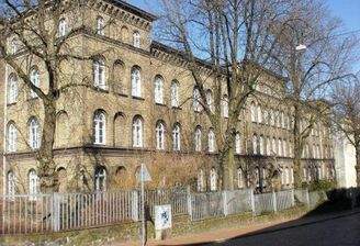 b42db78c-ad49-4792-b74b-24d4759958fb-1347335070.jp