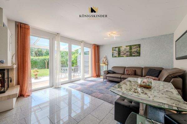 Offene Raumgestaltung: Küche und Wohnzimmer vereint