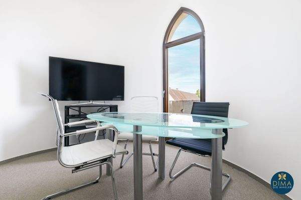 Kleiner Besprechungsraum / Büro im Turm