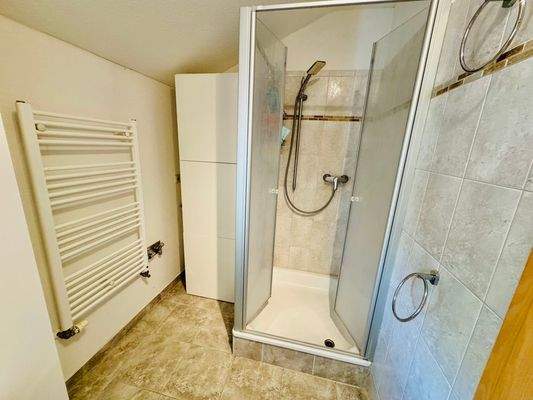 2. Badezimmer im OG