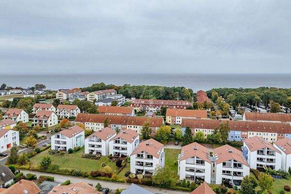 Gebäudeensemble mit Ostsee