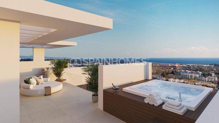 Luxury Houses Close to the Sea in Estepona