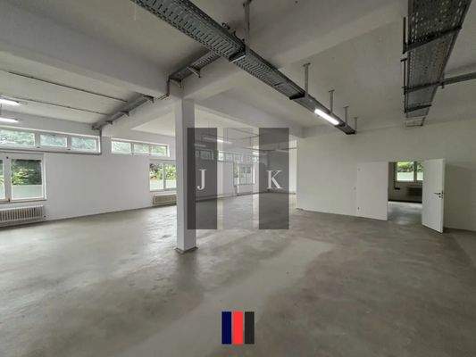 Halle Innenansicht 4